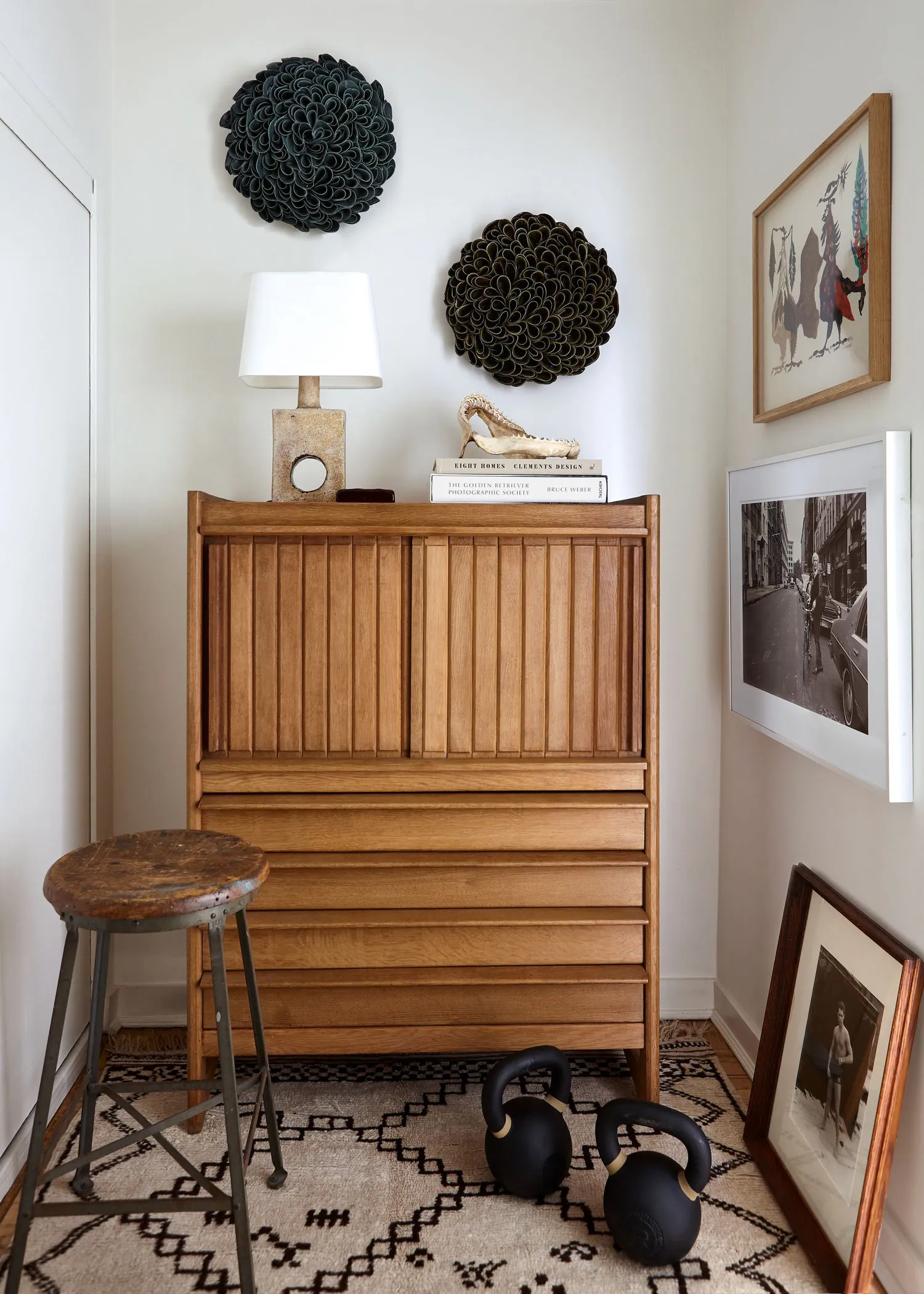 Estilo moderno y minimalista para un hombre soltero en Nueva York - Gallery image 8