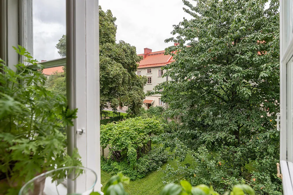 Interior suave y acogedor de una pequeña apartamento sueco (39 m²) - Gallery image 19