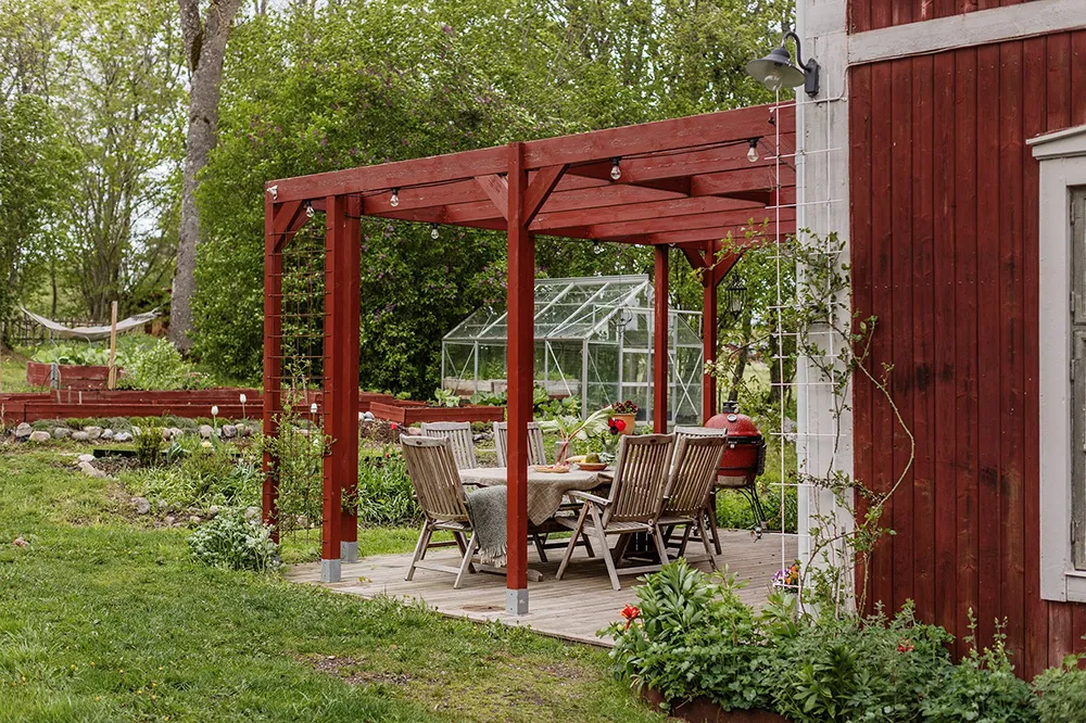 Светлая шведская дача в старой сельской школе недалеко от Стокгольма - Gallery image 32