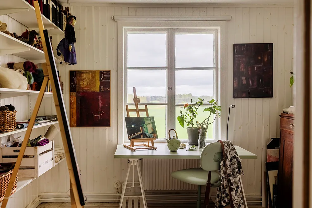 Светлая шведская дача в старой сельской школе недалеко от Стокгольма - Gallery image 28