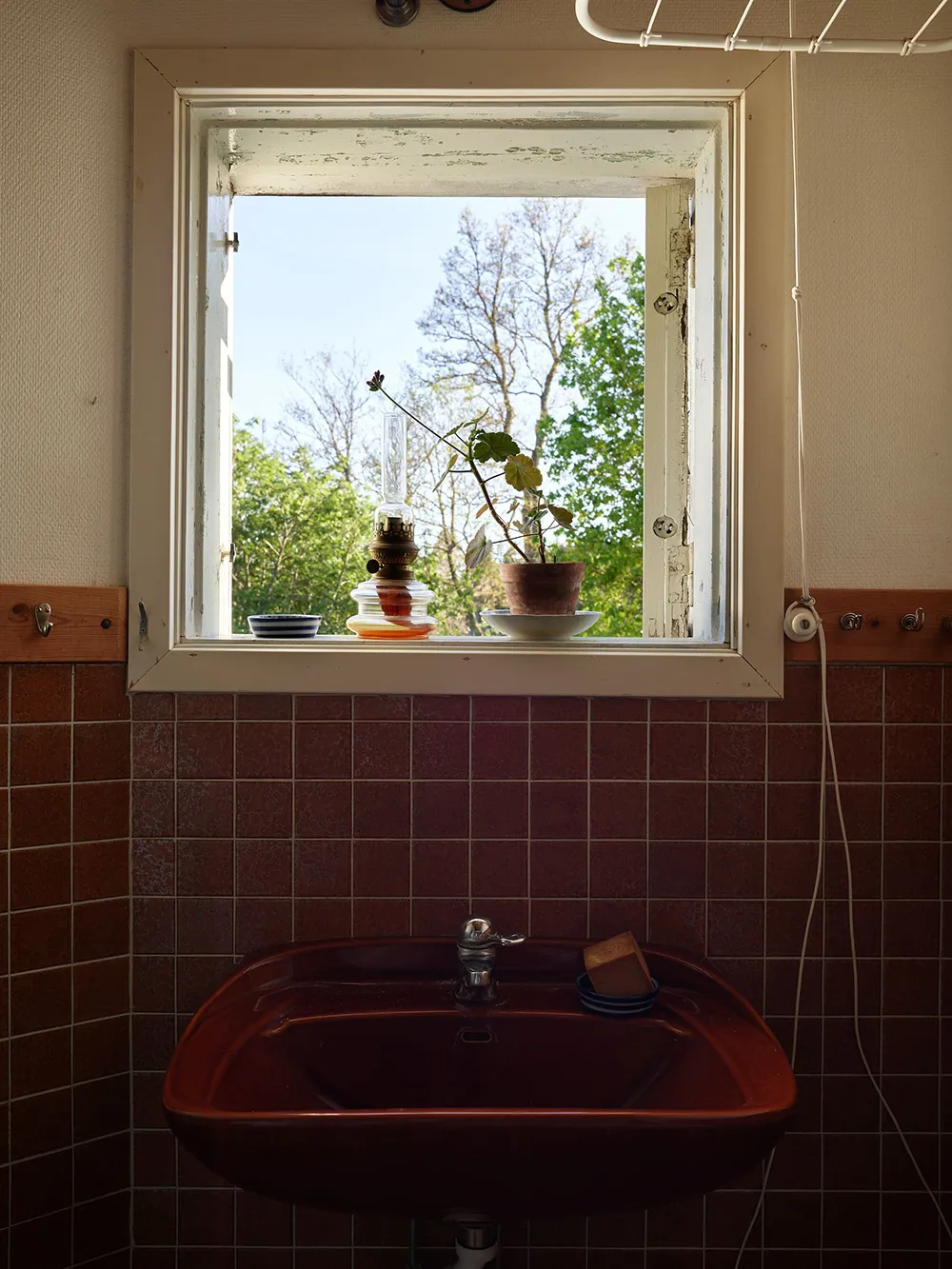 Kiedy wiek koloruje: bardzo stary kotedż w Szwecji - Gallery image 27