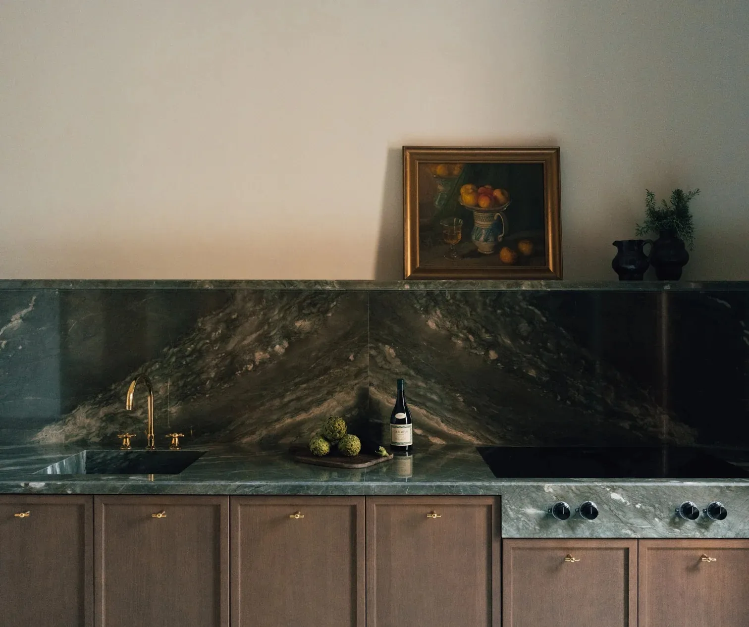 Eleganckie i atmosferyczne wnętrza domu typu townhouse XIX wieku na Majorce - Gallery image 9