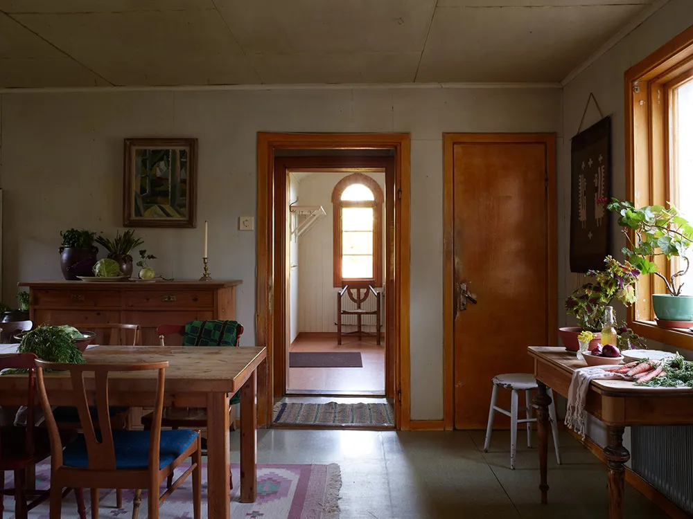 Kiedy wiek koloruje: bardzo stary kotedż w Szwecji - Gallery image 19