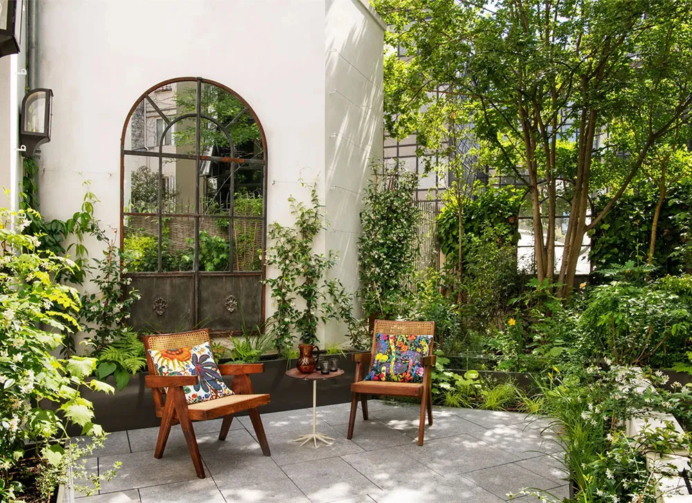 Эклектичный интерьер дизайнера мод в Париже - Gallery image 1