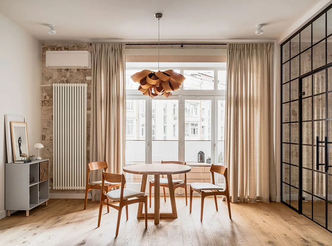 Industrielle Motive im Design einer gemütlichen modernen Wohnung in Kiew - Gallery image 2