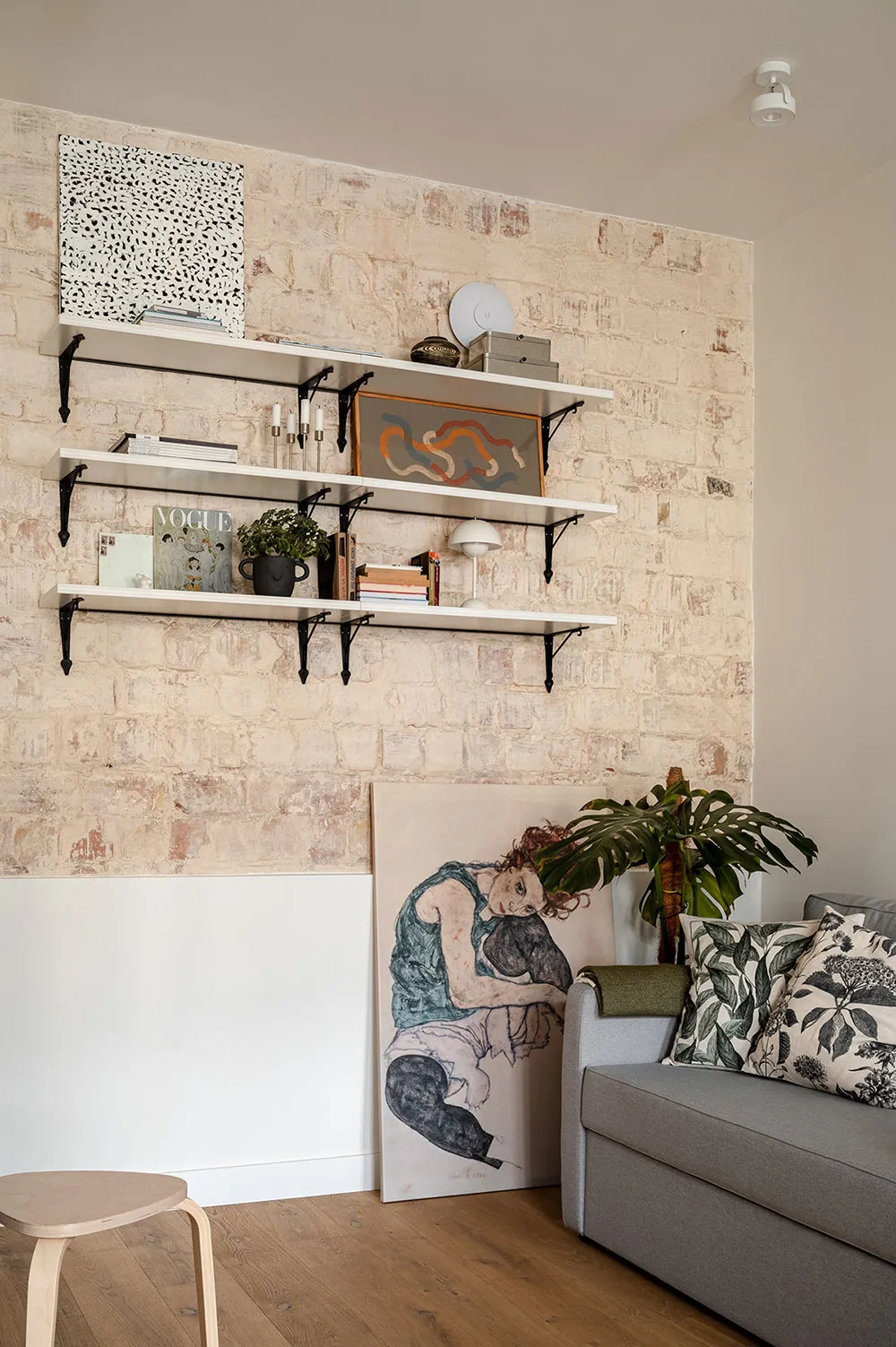 Industrielle Motive im Design einer gemütlichen modernen Wohnung in Kiew - Gallery image 19