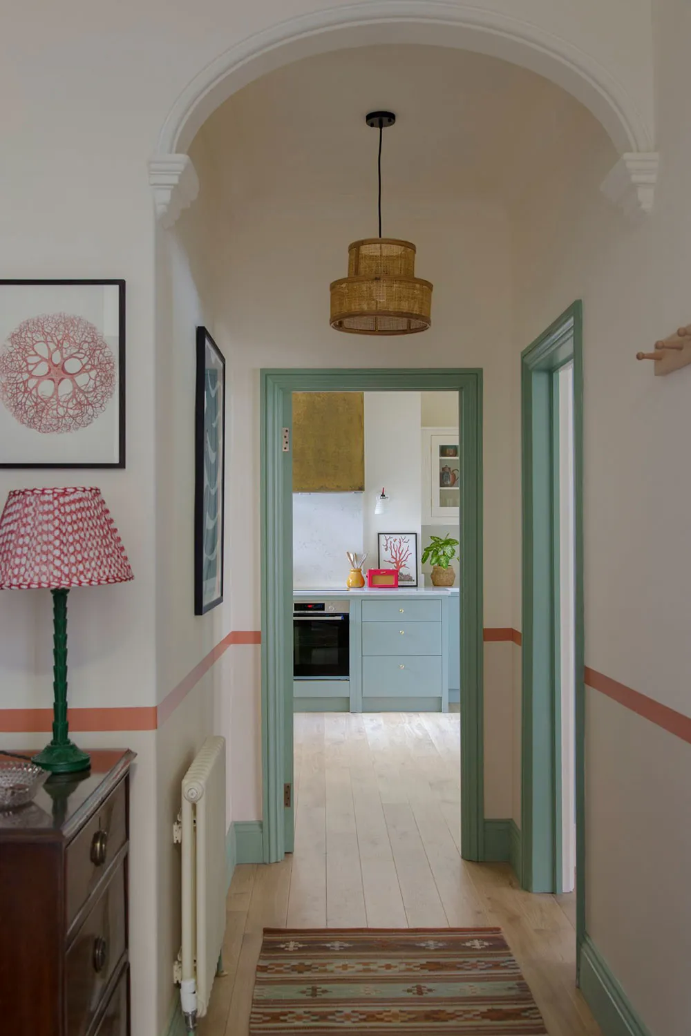 Hermoso interior inglés a color: apartamentos en un edificio histórico en Londres - Gallery image 7