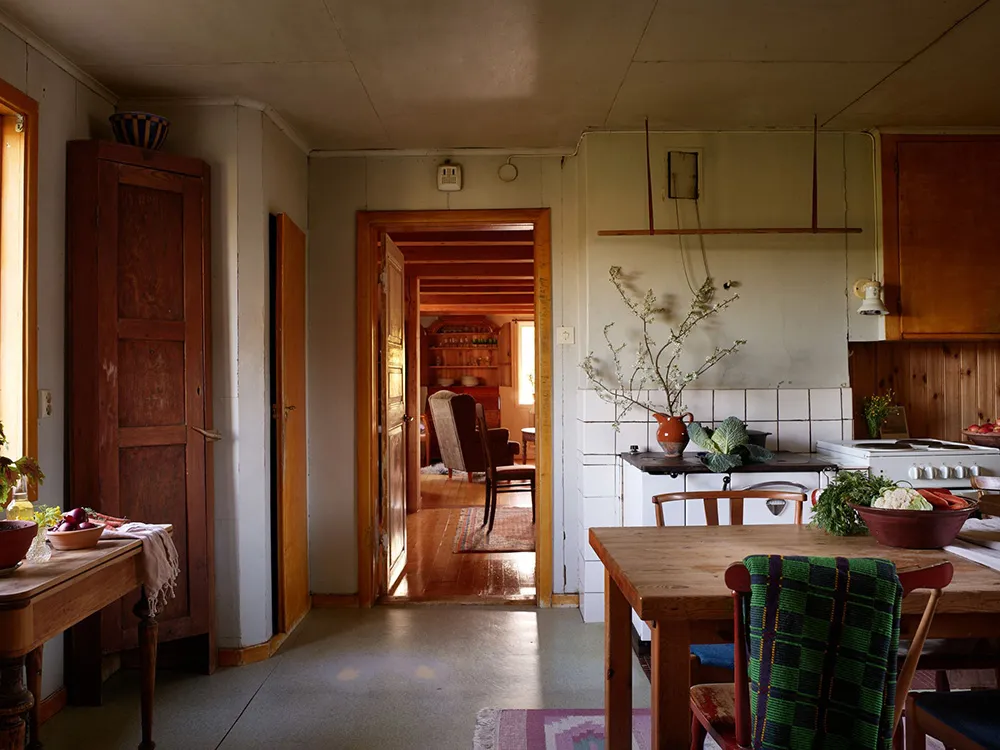 Kiedy wiek koloruje: bardzo stary kotedż w Szwecji - Gallery image 13