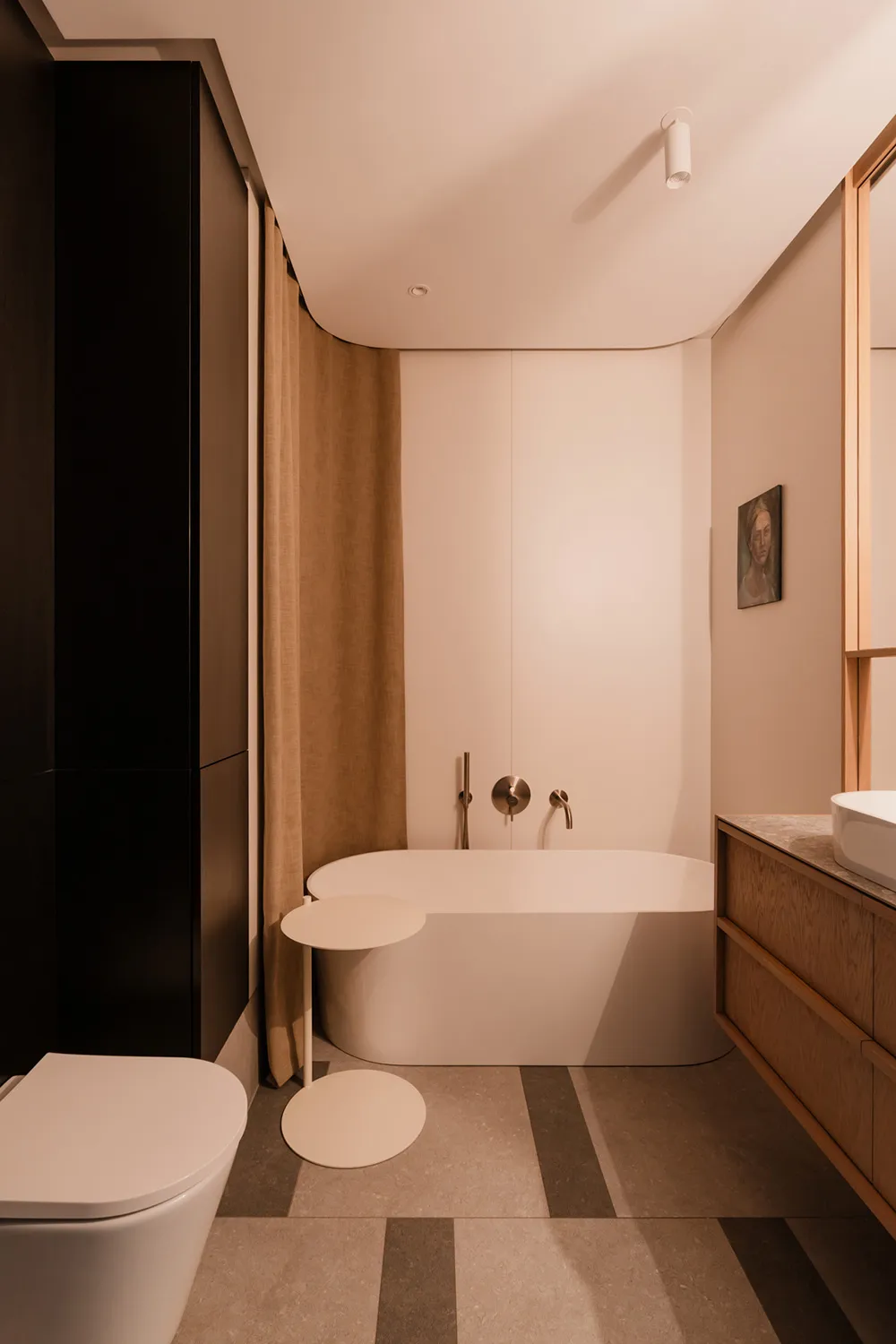 Interior industrial de moda para una familia en Poznan - Gallery image 17