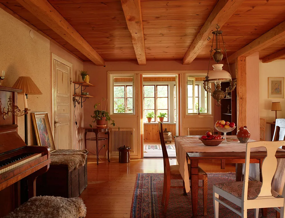 Kiedy wiek koloruje: bardzo stary kotedż w Szwecji - Gallery image 3