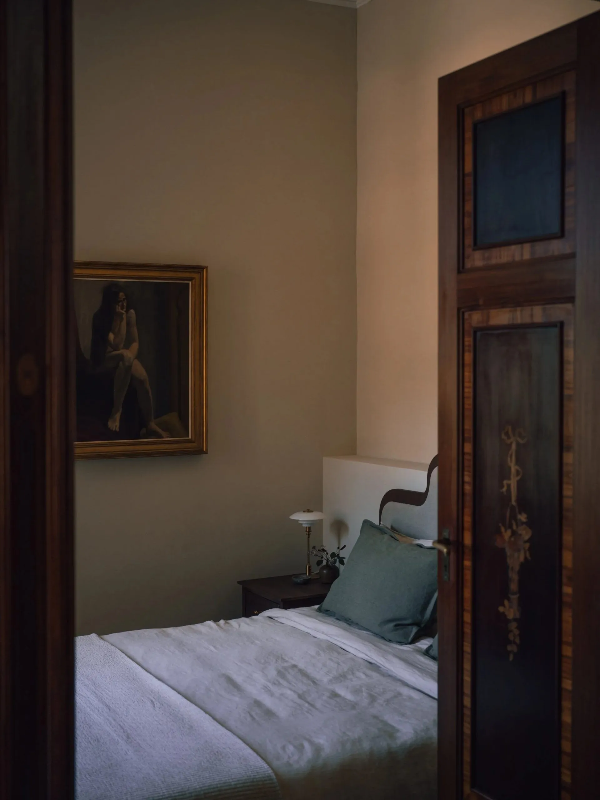 Eleganckie i atmosferyczne wnętrza domu typu townhouse XIX wieku na Majorce - Gallery image 6