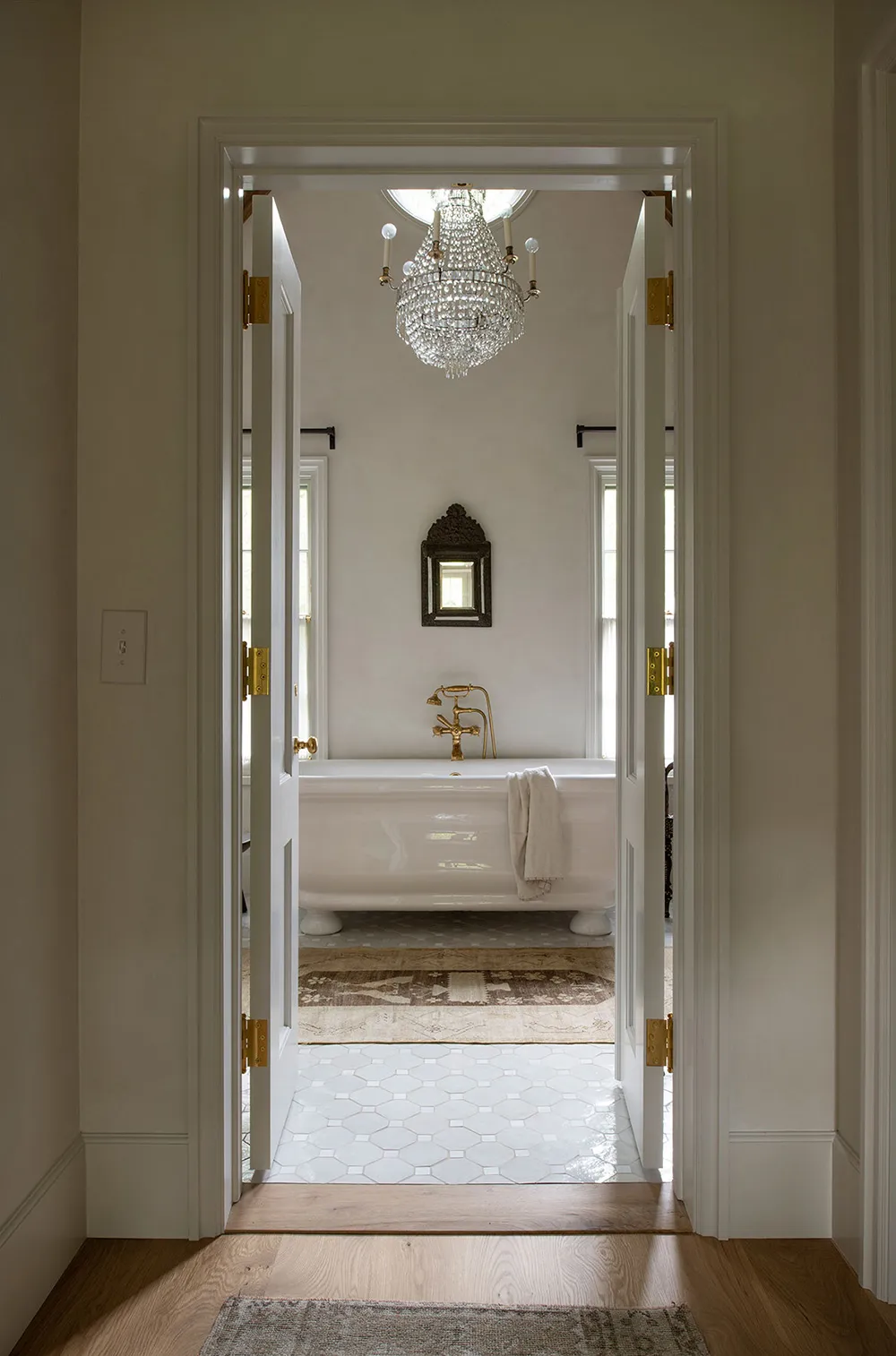 Als wäre es 100 Jahre alt: Schönes und gemütliches neues Haus in den USA - Gallery image 22