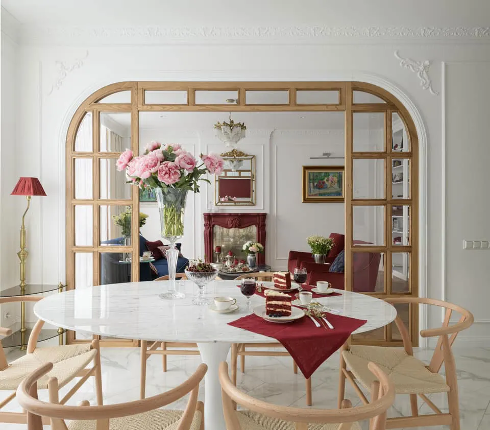 Przyjazny klasyczny design z czerwonymi akcentami w Kijowie - Gallery image 6