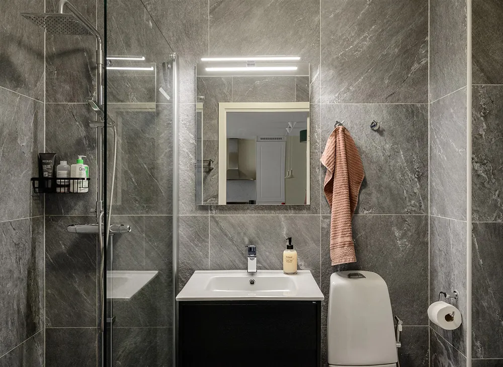 Pastelowa kwatera w Szwecji z nietypowym układem pomieszczeń - Gallery image 14