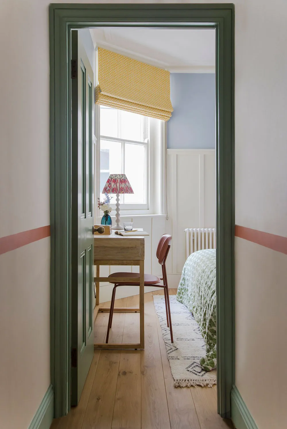 Hermoso interior inglés a color: apartamentos en un edificio histórico en Londres - Gallery image 12