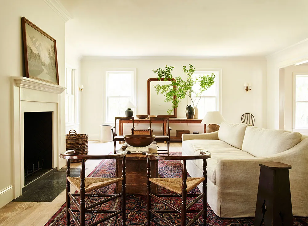 Amazing home with timeless warm interiors in New York state - Gallery image 4