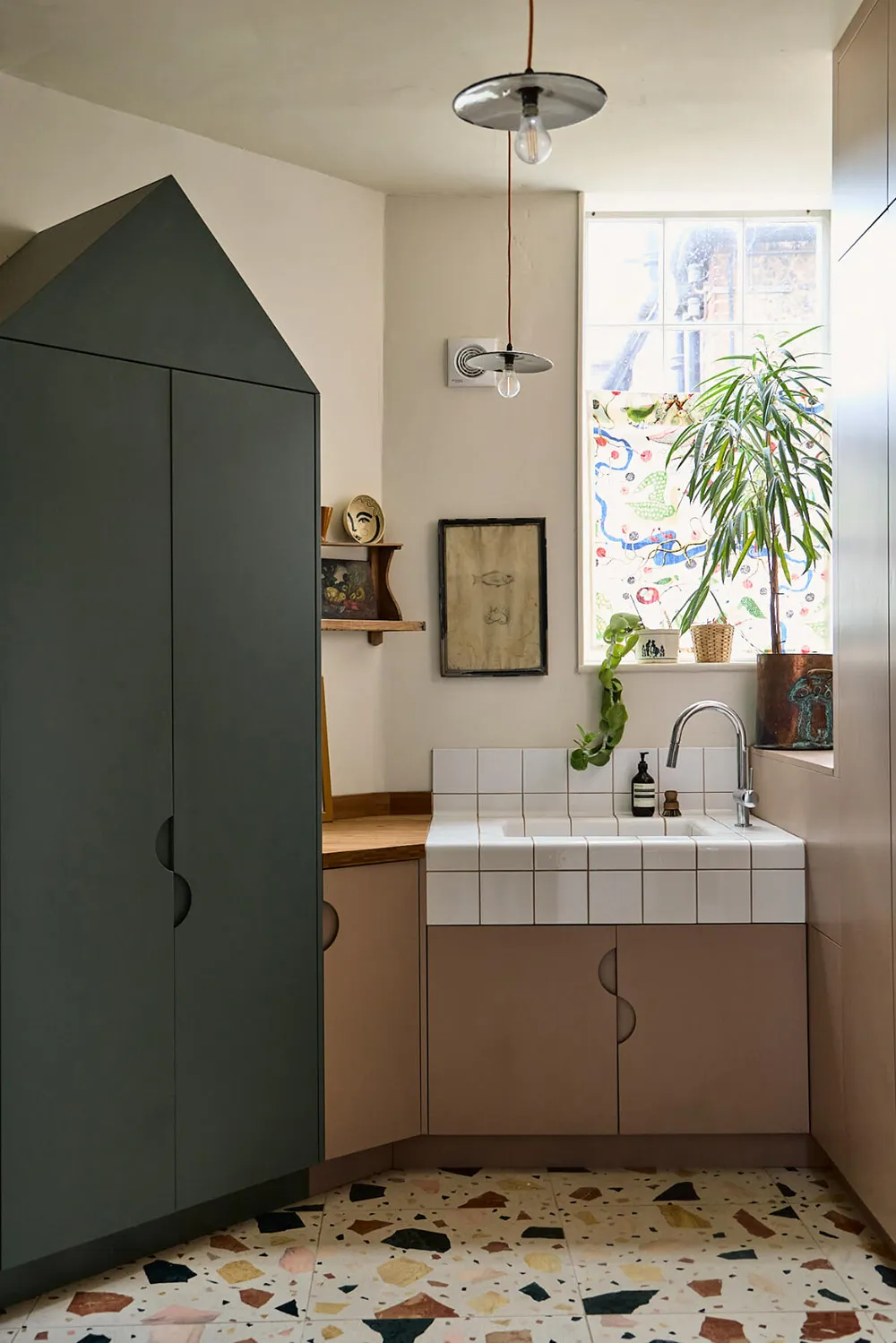 Царство принтів і орнаментів у дизайні яскравого георгіанського котеджу - Gallery image 7