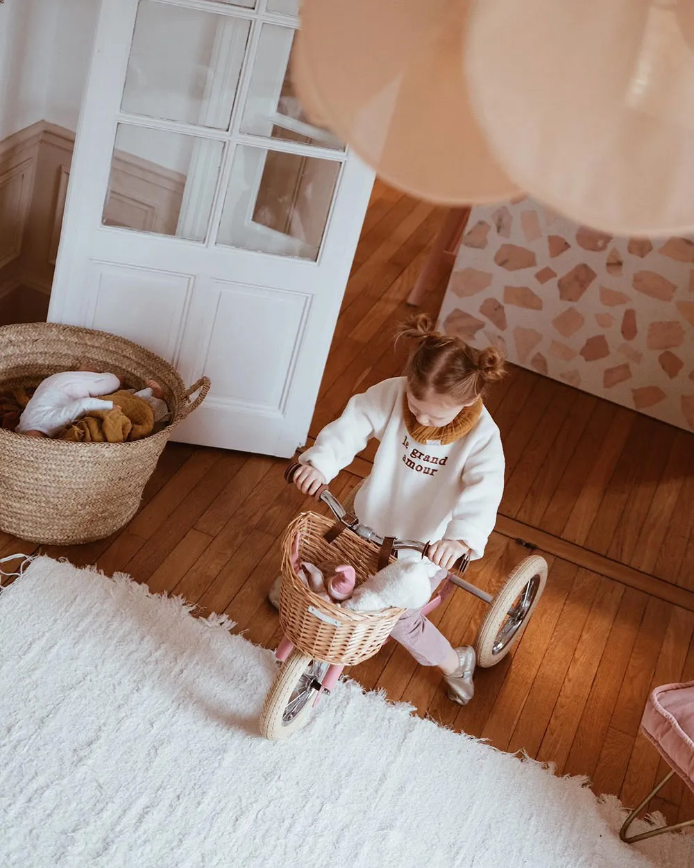 Miłe dziewczęce królestwo: pastelowo-różowy wnętrze w Nancy (Francja) - Gallery image 3