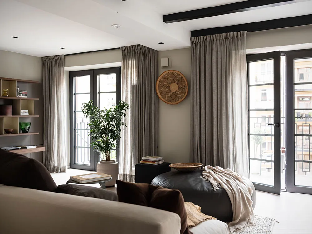 Diseño moderno y elegante de un apartamento de dos plantas en Estocolmo - Gallery image 2