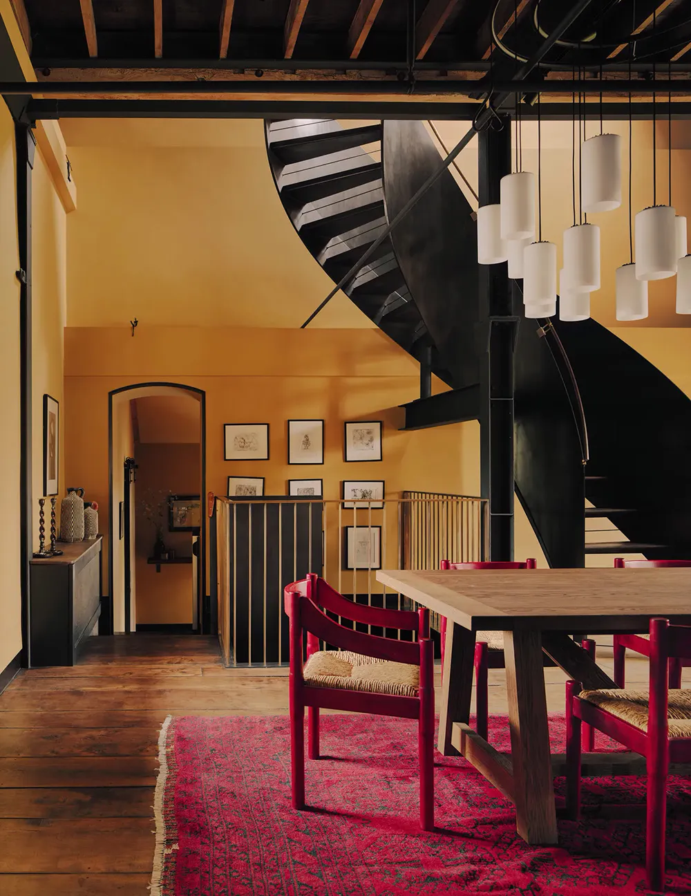 Ungewöhnliches Familienhaus in einer historischen Mühle aus dem 18. Jahrhundert in England - Gallery image 3