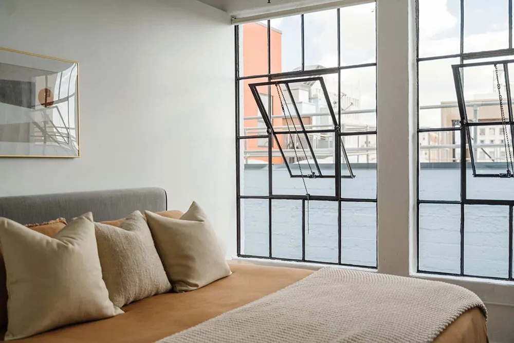 Leben im Freien: Lichter Loft mit offenen Innenausstattung in Los Angeles - Gallery image 19