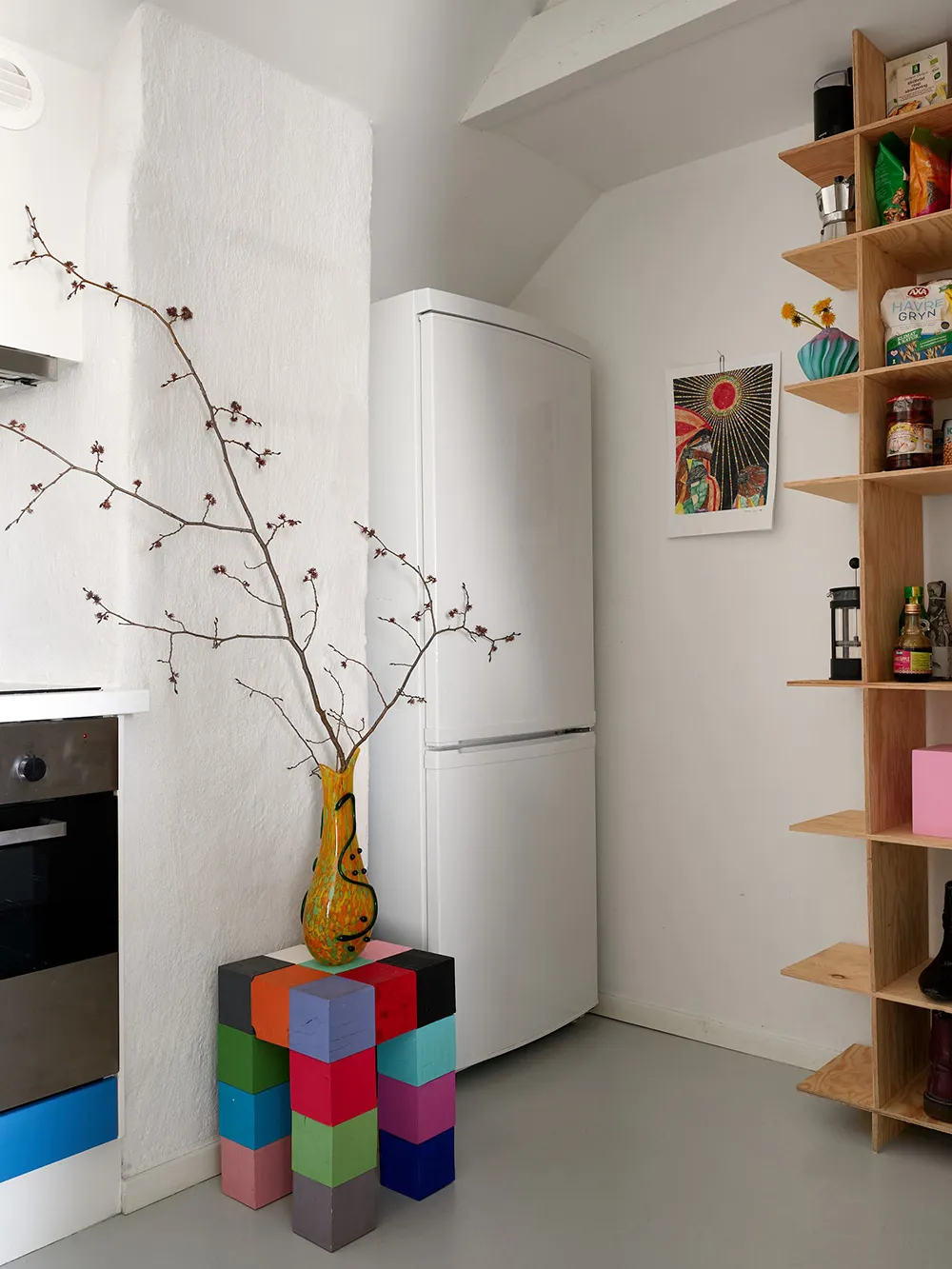 Уютная маленькая мансарда в Стокгольме с красочной мебелью (42 кв. м) - Gallery image 19