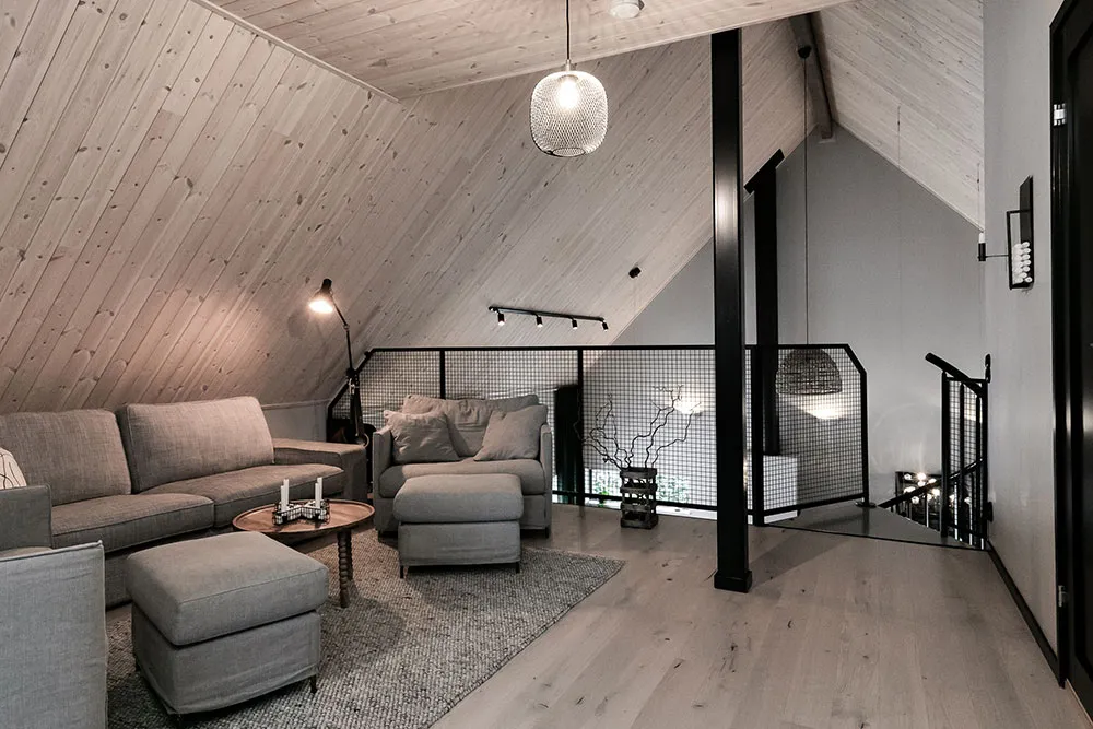 Cottage noir avec intérieur industriel - Gallery image 20