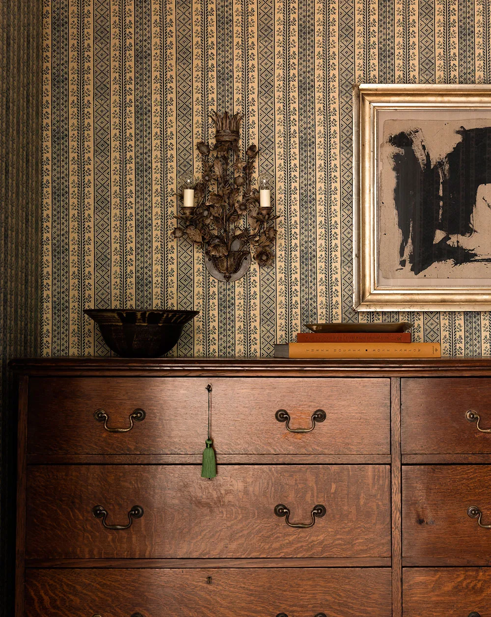 Beautiful Floral Prints and Green Tones in American Home Design - Gallery image 24