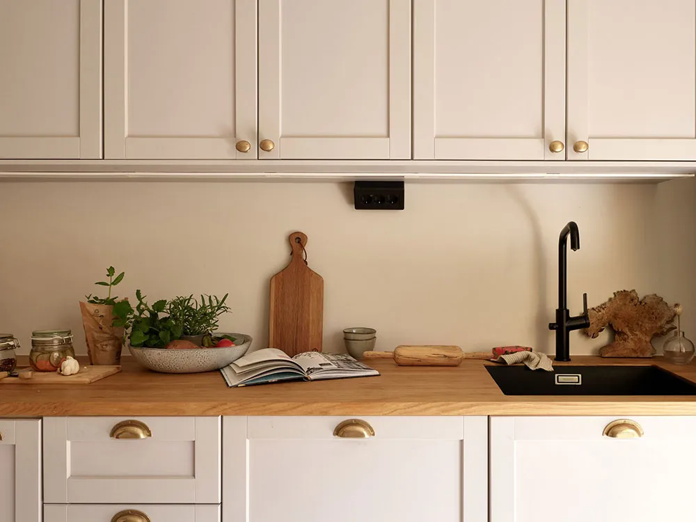 Gemütlicher Interieur in warmen, sonnengefärbten Tönen (64 qm) - Gallery image 19