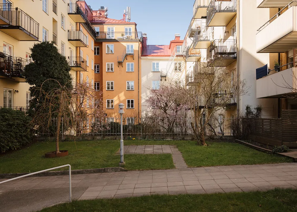 Живая мансарда с ретро-настроением в Стокгольме - Gallery image 28