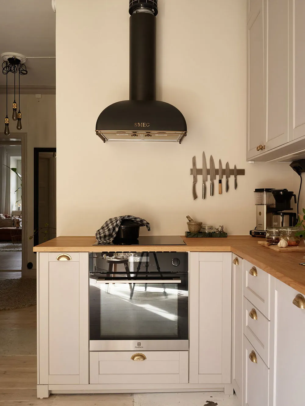 Gemütlicher Interieur in warmen, sonnengefärbten Tönen (64 qm) - Gallery image 20