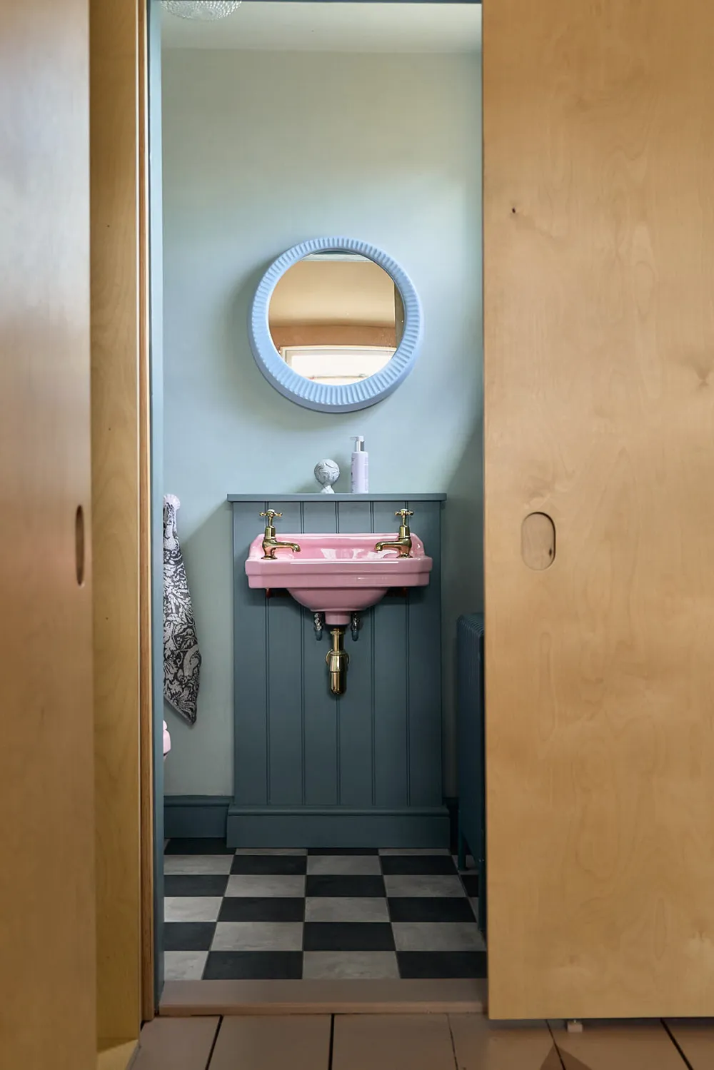 Царство принтів і орнаментів у дизайні яскравого георгіанського котеджу - Gallery image 24