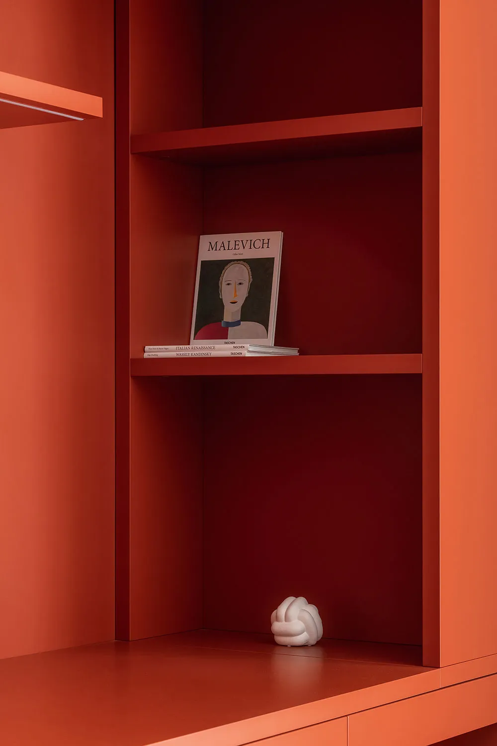 Concrete, Wood and Colorful Accents: Stylish Apartment in Kyiv - Gallery image 10