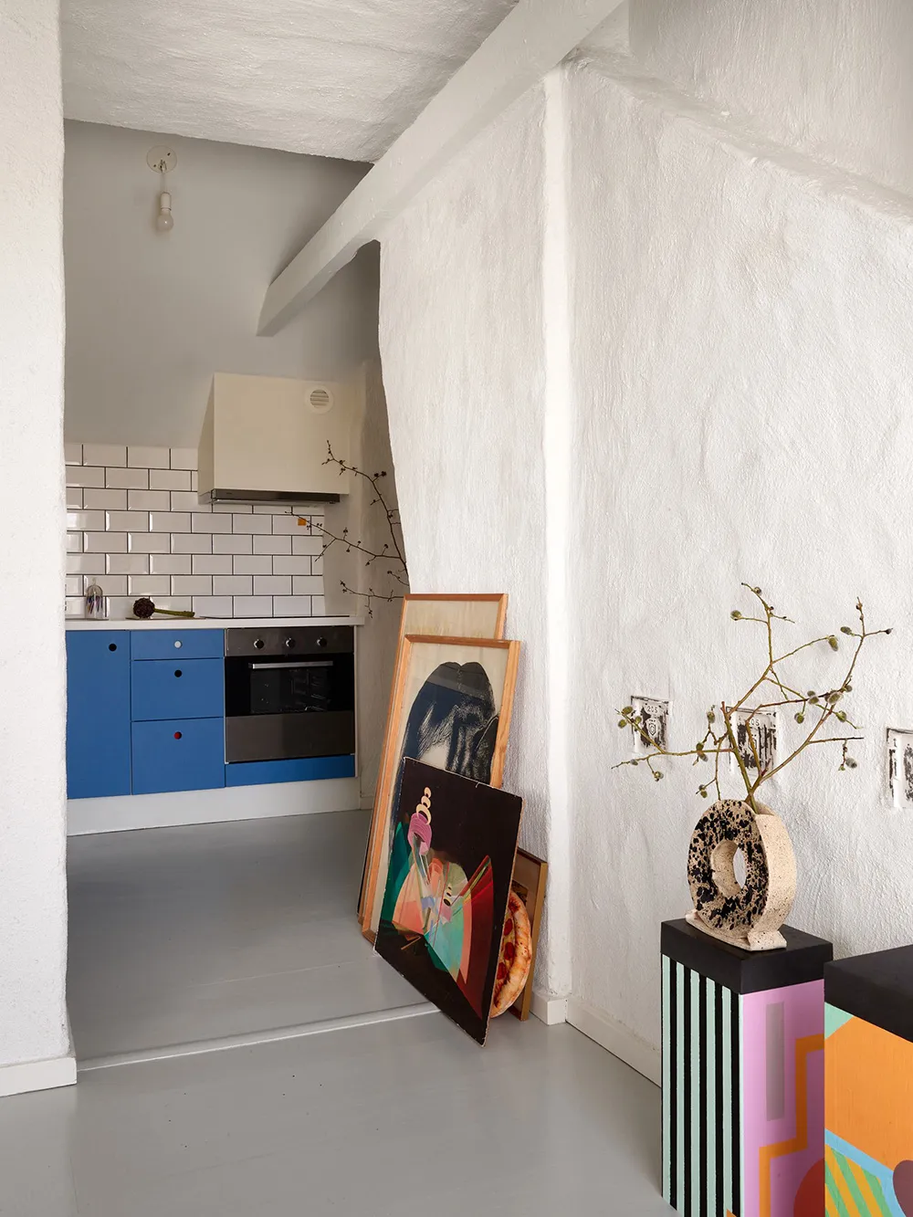 Уютная маленькая мансарда в Стокгольме с красочной мебелью (42 кв. м) - Gallery image 15