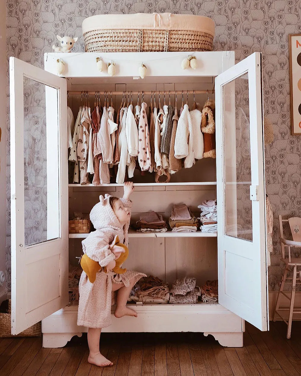 Miłe dziewczęce królestwo: pastelowo-różowy wnętrze w Nancy (Francja) - Gallery image 12