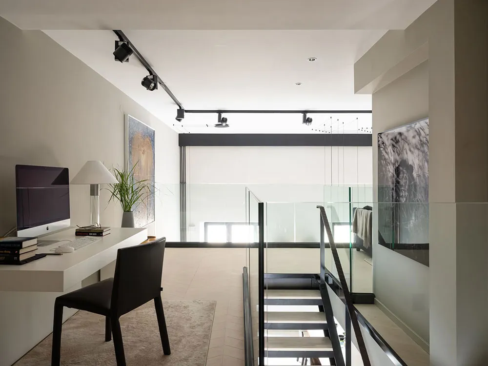 Diseño moderno y elegante de un apartamento de dos plantas en Estocolmo - Gallery image 18