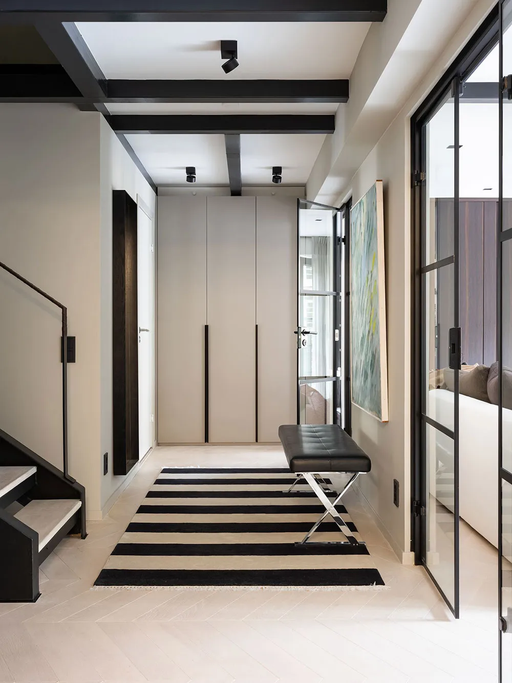 Diseño moderno y elegante de un apartamento de dos plantas en Estocolmo - Gallery image 20