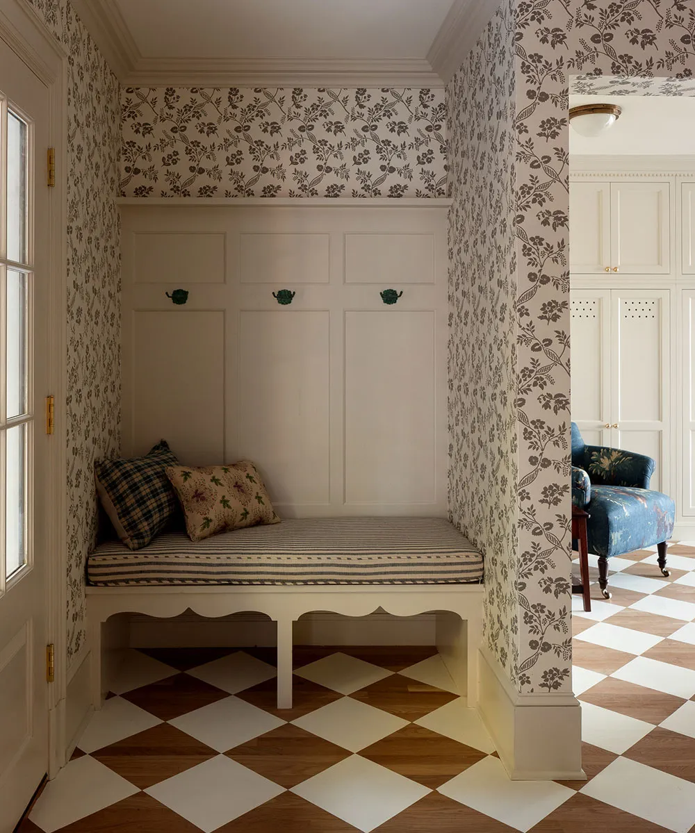 Beautiful Floral Prints and Green Tones in American Home Design - Gallery image 19