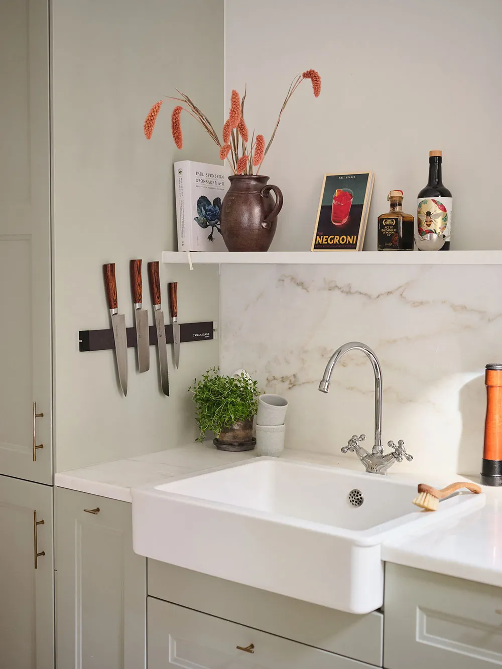 Légères touches pastel et mansarde : appartement à deux niveaux en Suède - Gallery image 7