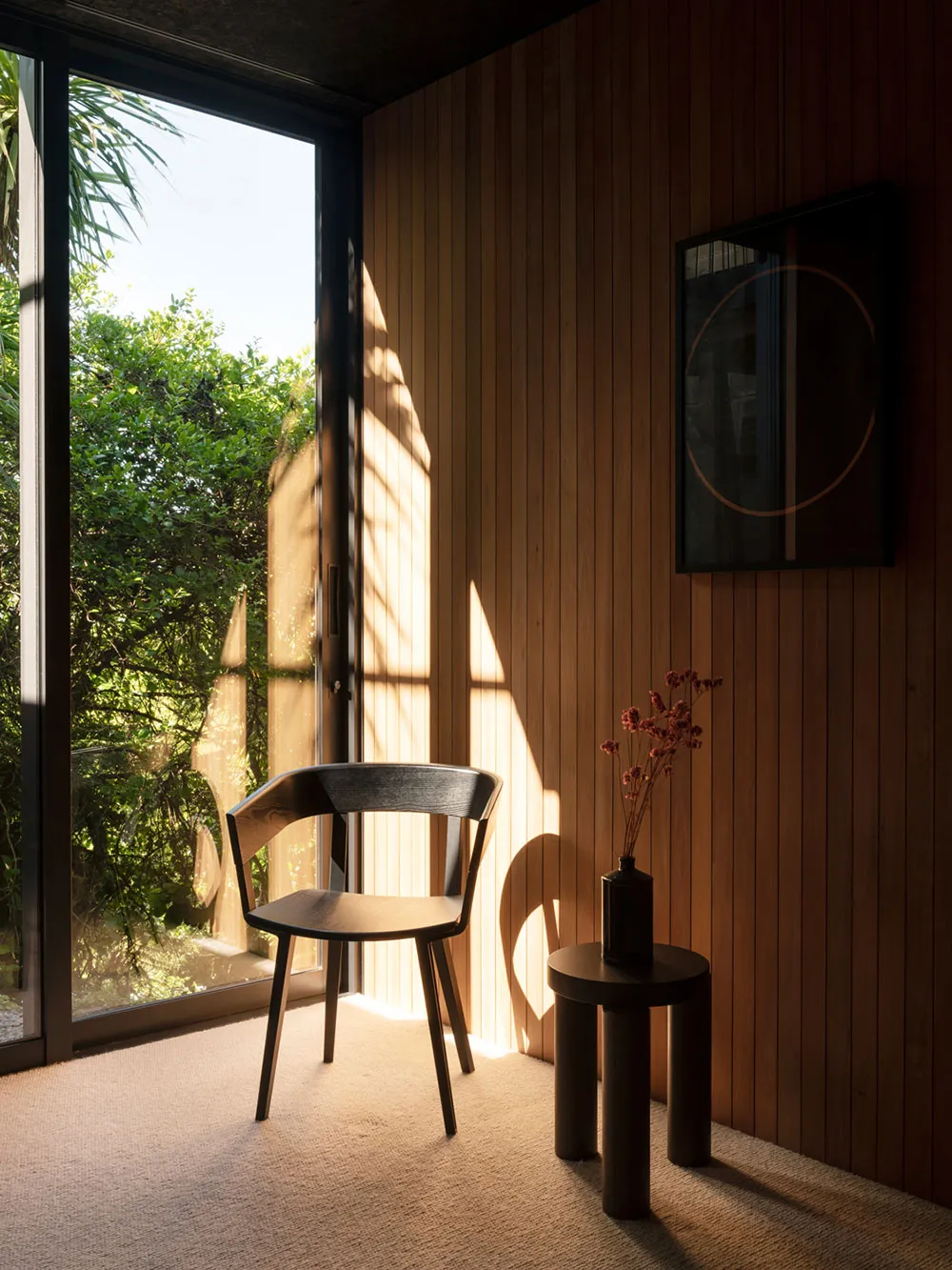 Kleines modernes Haus auf einem Hügel in Neuseeland - Gallery image 15