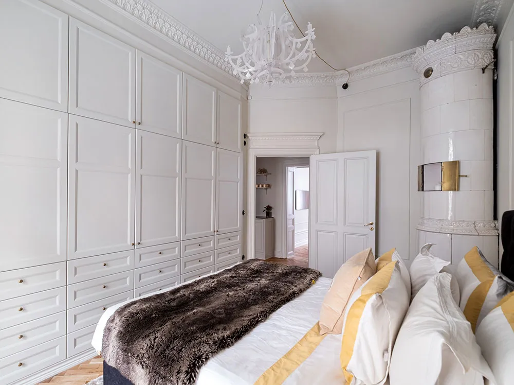 Techo pintado y ricura de molduras: la clásica moderna sueca - Gallery image 12