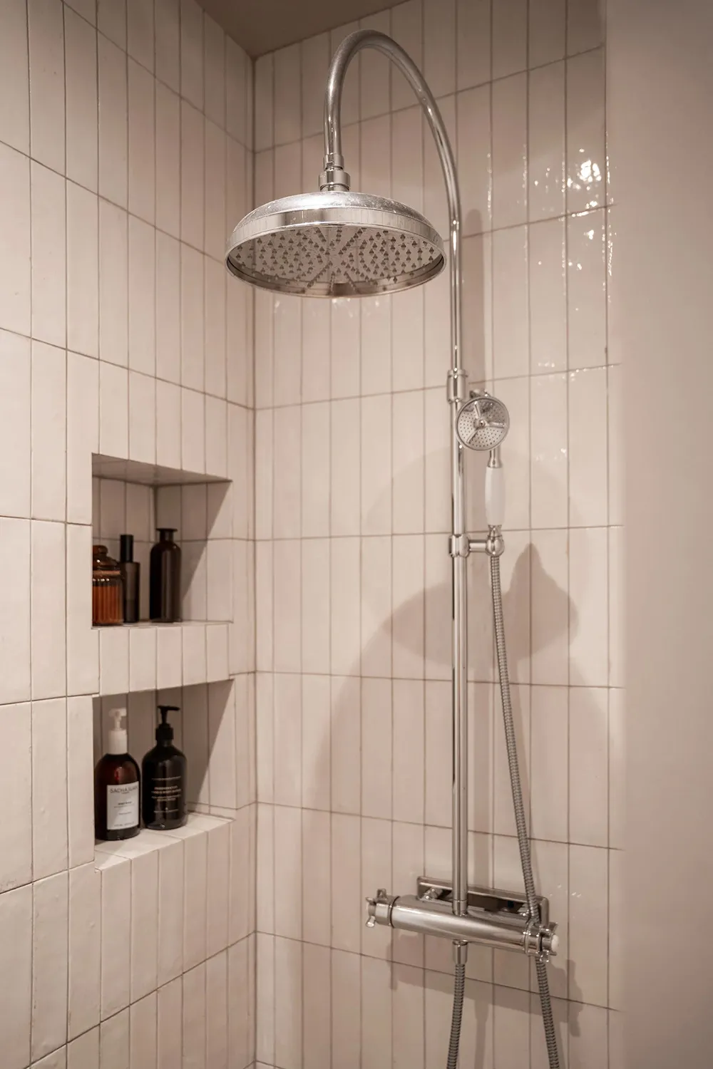 Natural Light and Soft Palette: The Quiet Beauty of Scandinavian Interior - Gallery image 24