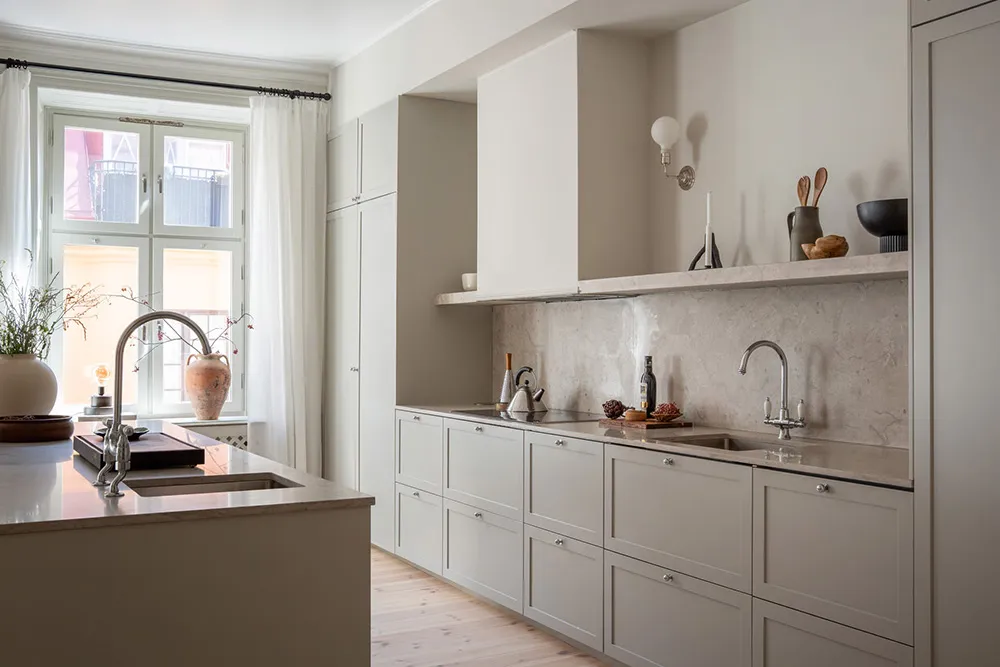 Natural Light and Soft Palette: The Quiet Beauty of Scandinavian Interior - Gallery image 10