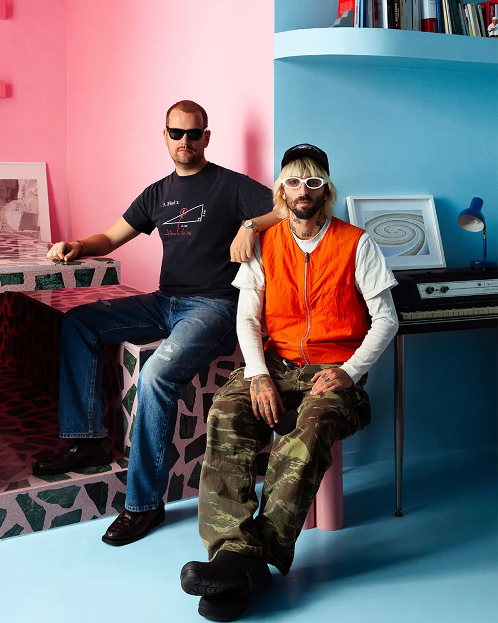 狭い室内で放たれる鮮やかな色彩:パリのアパート(45平方メートル) - Gallery image 12