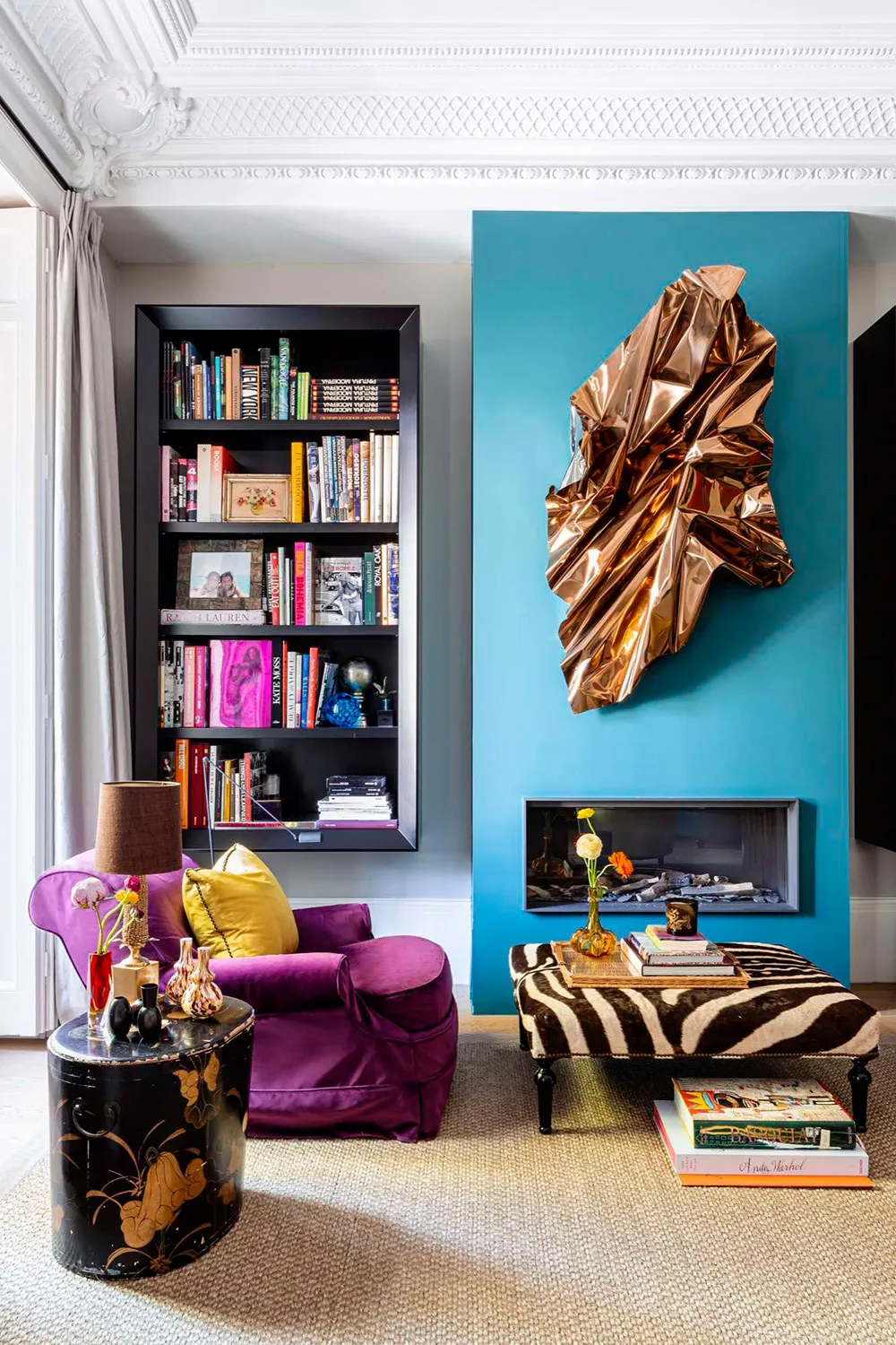 Mutiges Kunstwerk und reichhaltiger dekorativer Stil: Wohnung eines Designers in Madrid - Gallery image 3