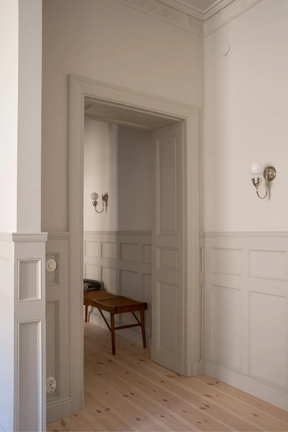 Natural Light and Soft Palette: The Quiet Beauty of Scandinavian Interior - Gallery image 29