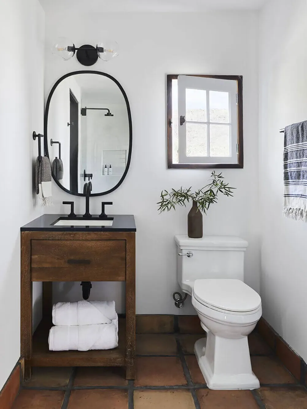 Schöne Villa im spanischen Stil in der kalifornischen Wüste, die am Wochenende ausgeliehen werden kann - Gallery image 16