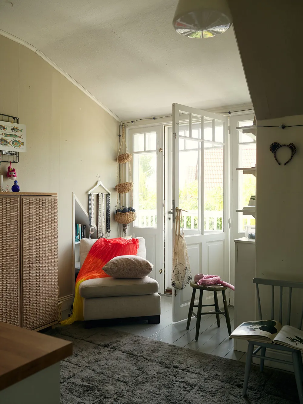 Як у селі: затишний сімейний будинок у Стокгольмі - Gallery image 31