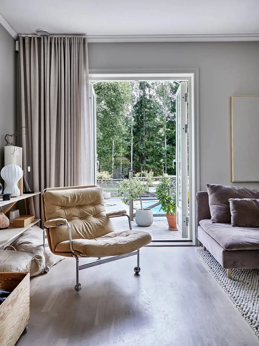 Светлая современная дача с бассейном в старом коттедже в Швеции - Gallery image 6