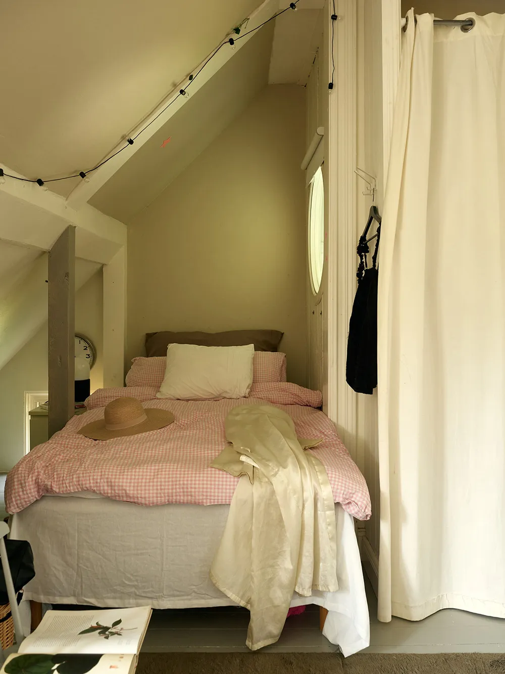 Як у селі: затишний сімейний будинок у Стокгольмі - Gallery image 32